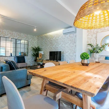 First Floor * קארגאדו